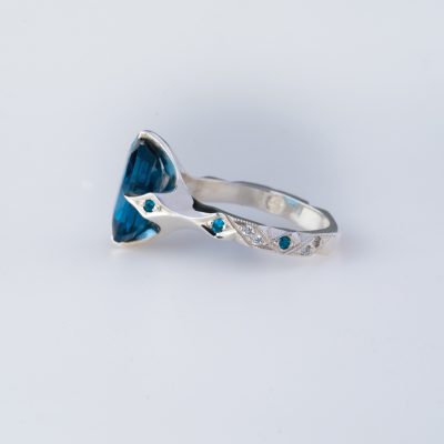 رکاب دستساز نقره، مدل چهارچنگ و طرح جواهری (هنر استاد اسکندری)