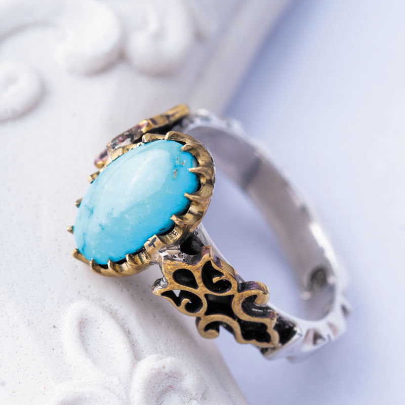 نگین فیروزه آبی آسمانی دامغان با تراش دامله، وزن 1 گرم