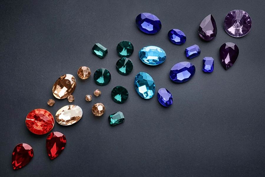 انواع سنگها در گوهر درمانی