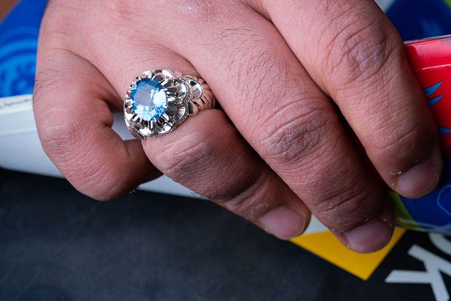 انگشتر توپاز رامیان