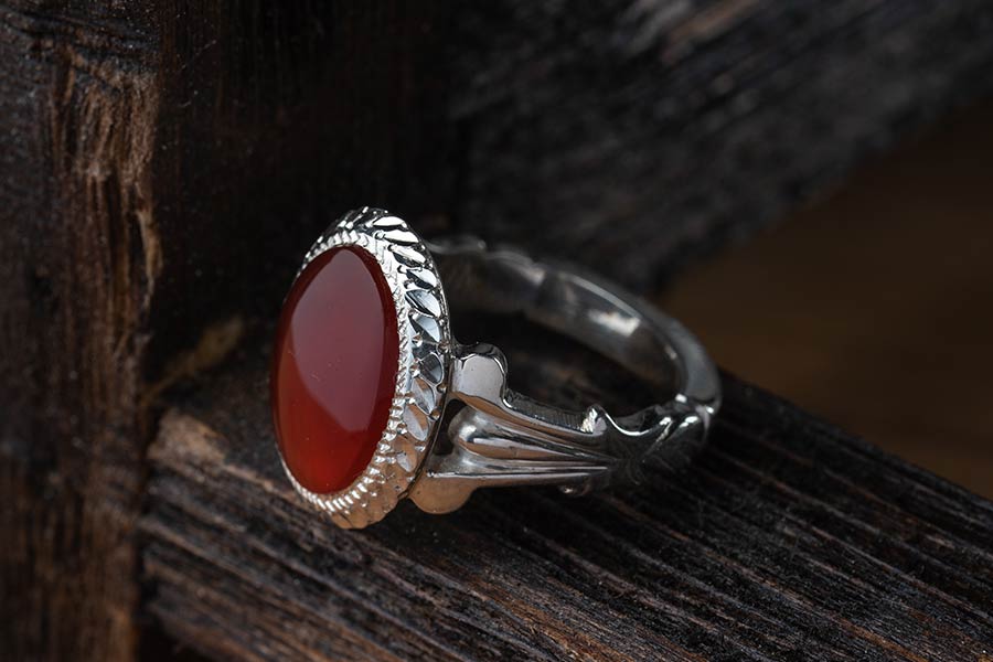 بازار عقیق یمن به دلیل اخلال در گردشگری و وخامت بازار تجاری، در حال از بین رفتن است.