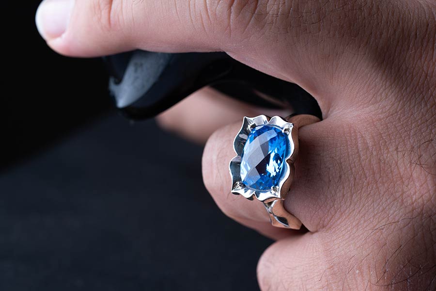 انگشتر توپاز آبانگان