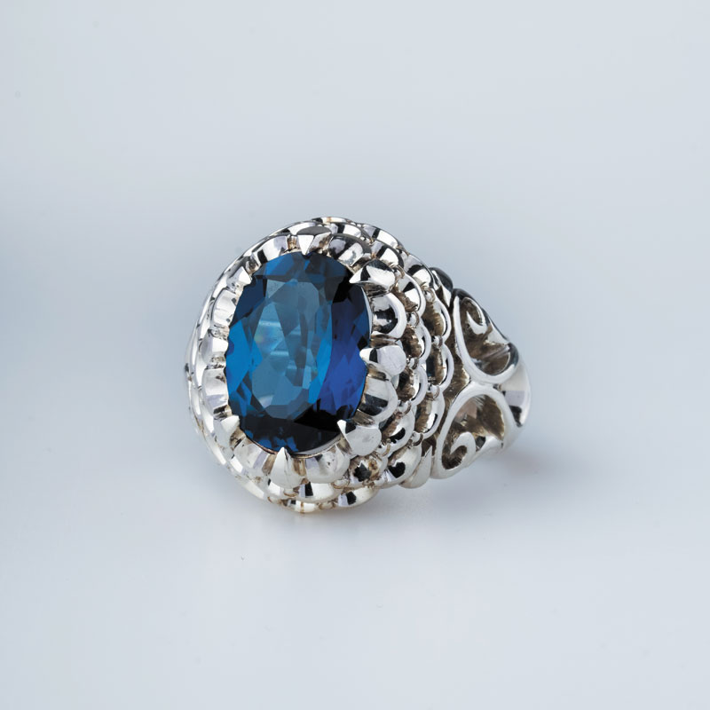 خاتم توباز جاشَك