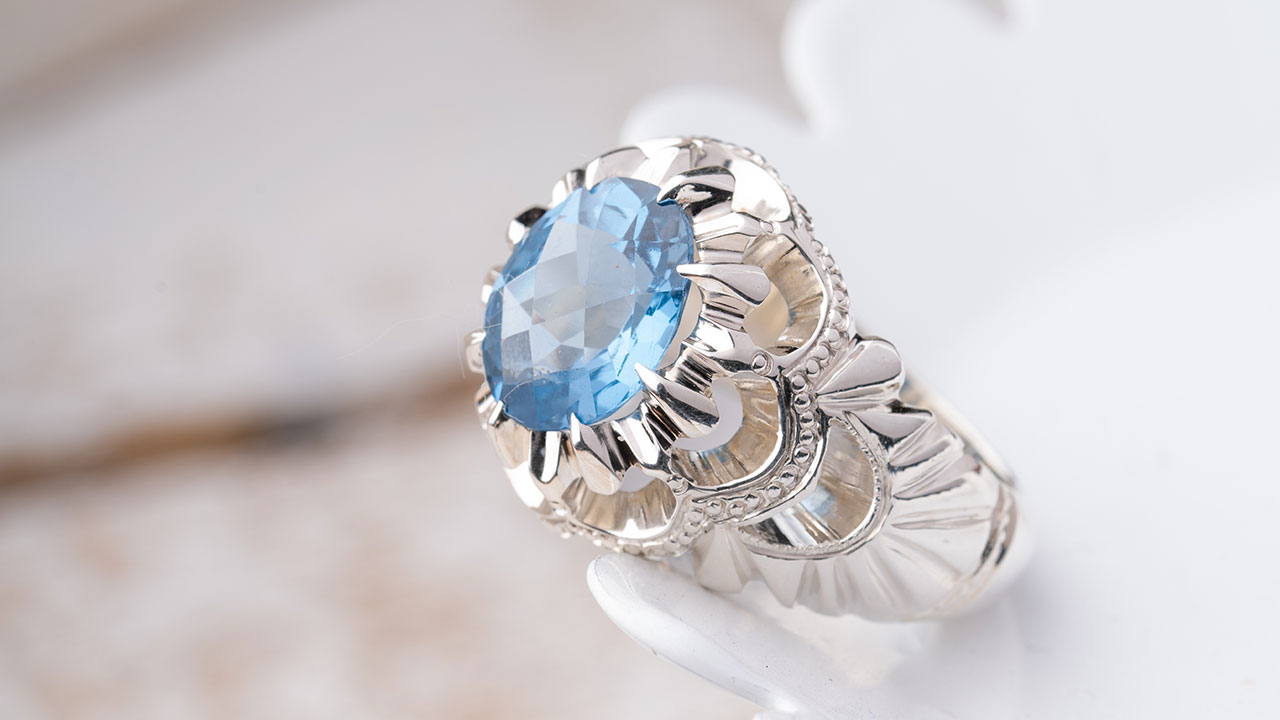 تاریخچه توپاز