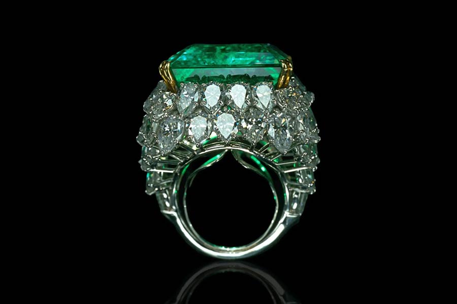 انگشتر زمرد Chalk