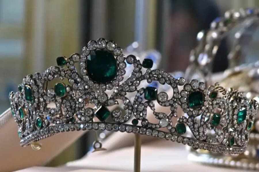 نیم تاج دوشس آنگولیم ماری ترزه فرانسوی