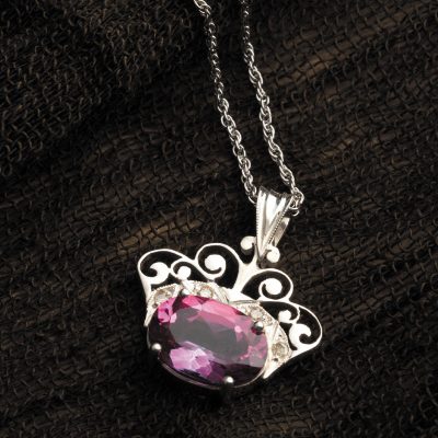 آویز توپاز زینت الملوک