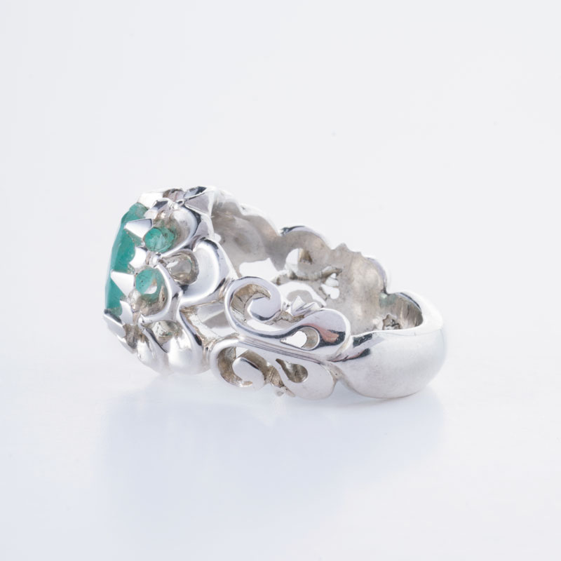 رکاب دستساز نقره، مدل فیلی، طرح پولکی (هنر استاد میرزایی)