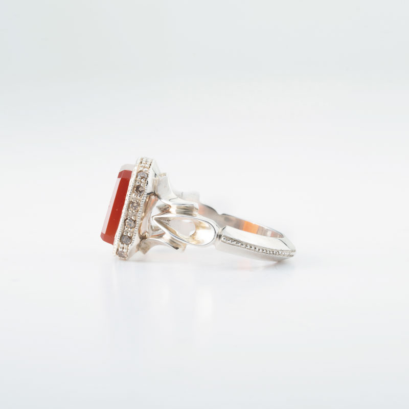 رکاب دستساز نقره، مدل صفوی با طرح دورمخراج (هنر استاد اسکندری) به همراه 20 عدد الماس اصل