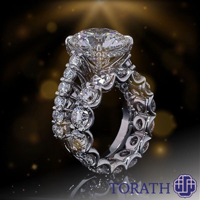 الماس مصنوعی با الماس طبیعی و شبه الماسها که از مواد غیر الماس ساخته میشوند، متفاوت است.