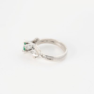 رکاب دستگاهی نقره، مدل صفوی با طرح شاخه گل همراه با 8 عدد برلیان اتمی