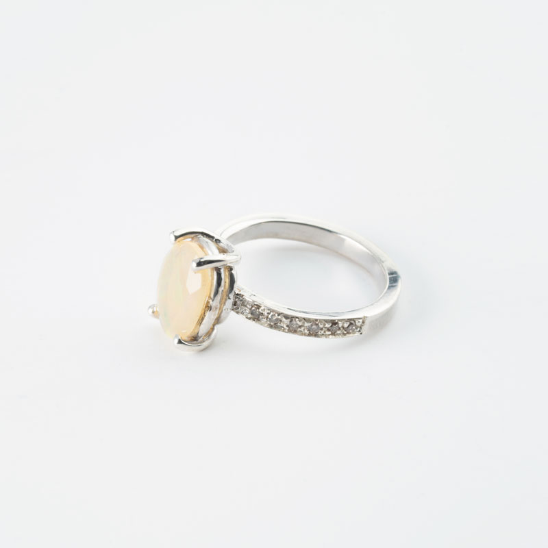 خاتم أوبال أوبِرت