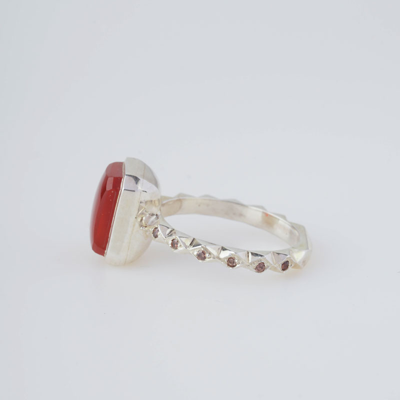 رکاب دستساز نقره، مدل صفوی با طرح لوزی (هنر استاد اسکندری) به همراه 12 عدد الماس اتمی