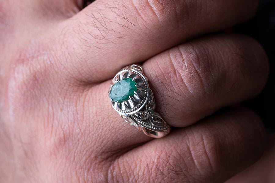 انگشتر زمرد فراخین