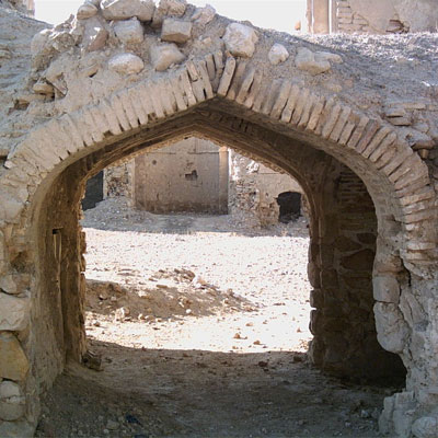 کاروانسرای عشق یکی از یازده منزلگاهی است که در مسیر تاریخی جرجان به نیشابور برای رفاه زائران حرم مطهر رضوی بنا شده