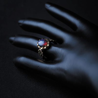 نگین اوپال چند رنگ اتیوپی با تراش دامله، وزن 4 قیراط