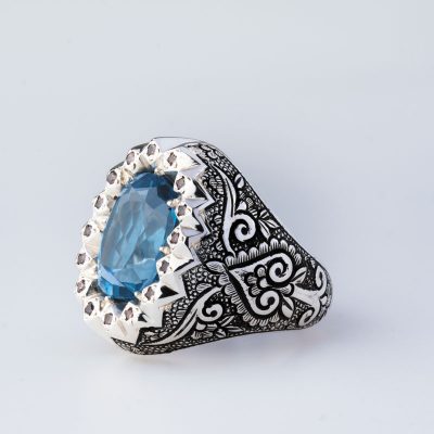 رکاب دستساز نقره، مدل فیلی با طرح قلم‌زنی (هنر استاد میرزایی) به همراه 16 عدد الماس اصل