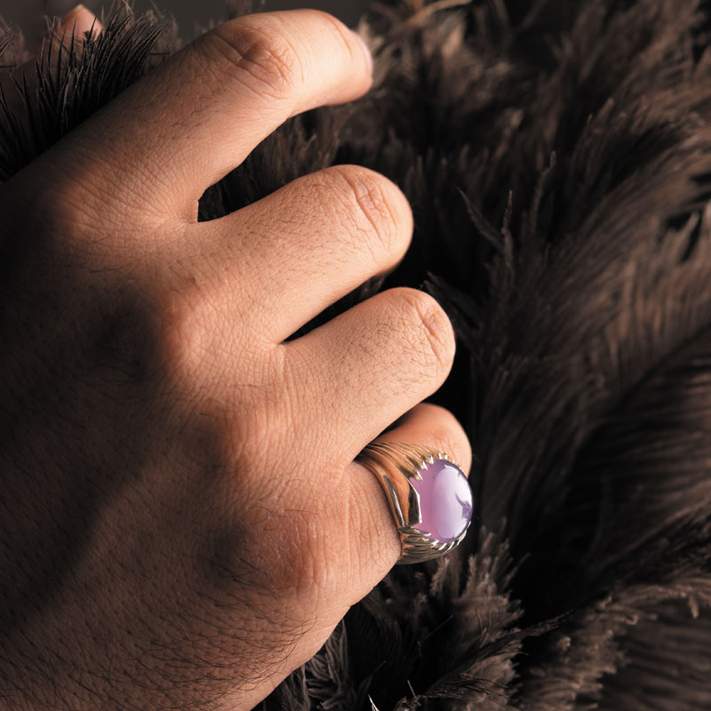 نگین عقیق بنفش یمن با تراش دامله، قطر 15 میلیمتر