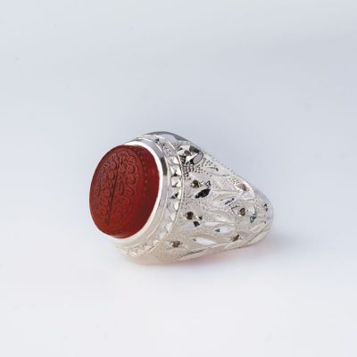 رکاب دستساز نقره، مدل فیلی با طرح آینه‌کاری (هنر استاد میرزایی) به همراه 16 عدد الماس اصل