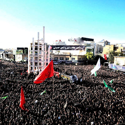 حسینه اعظم زنجان از مهم‌ترین اماکن مذهبی شهر زنجان است که هر ساله در هشتمین روز ماه محرم دسته‌ای بزرگ از آن به سمت امام‌زاده ابراهیم حرکت می‌کند.