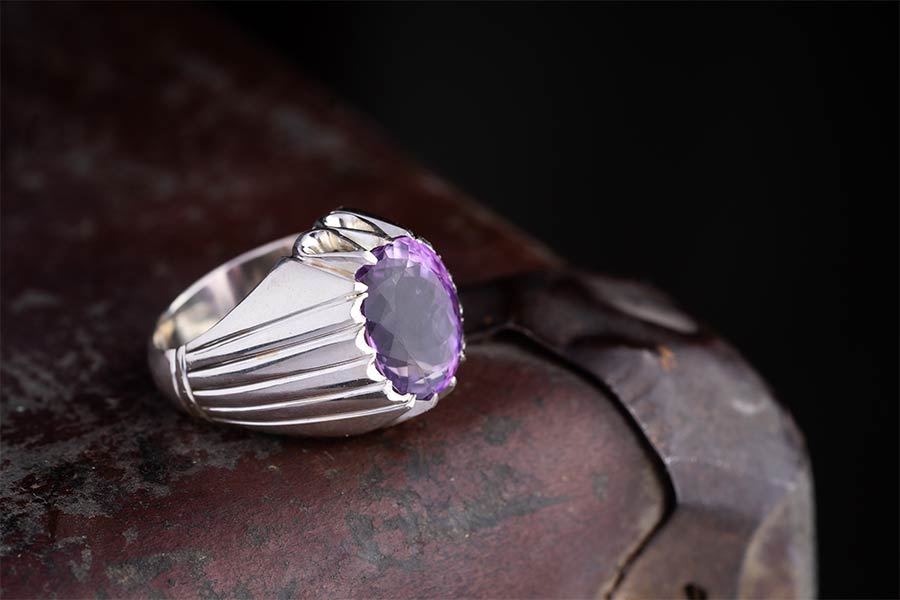 انگشتر بابا سلطان با نگین آمیتیست بنفش سلطنتی