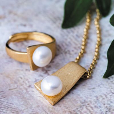 مطمئن‌ترین روش برای شناسایی مروارید طبیعی از نمونه‌های پرورشی استفاده از دستگاه آندوسکوپی است.