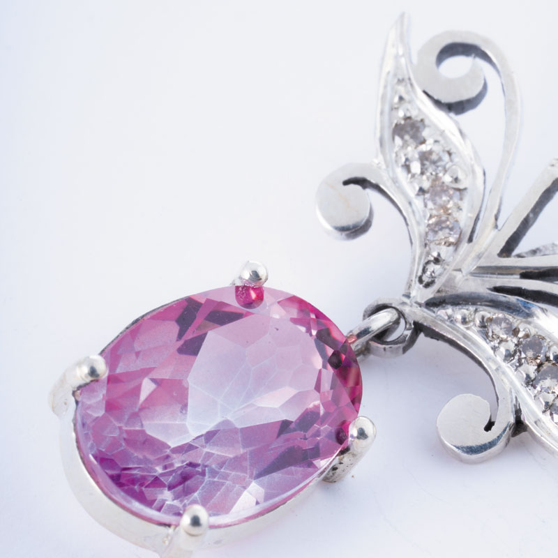 نگین توپاز صورتی نیجریه با تراش چندوجهی، وزن 5 قیراط