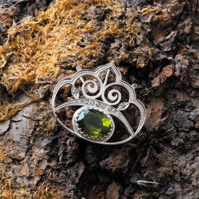 آویز زبرجد گلبهاری