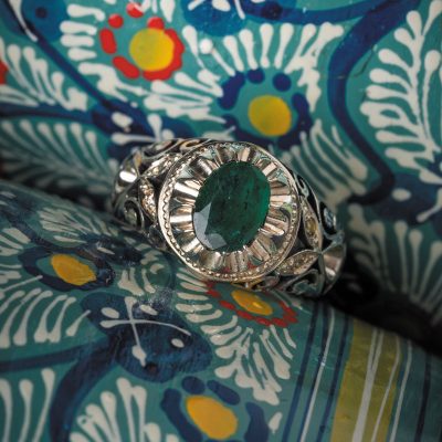 انگشتر زمرد معاون الملک