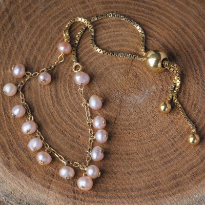 قرارگیری در گرمای طولانی مدت باعث ایجاد ترک در سطح مروارید می‌شود.