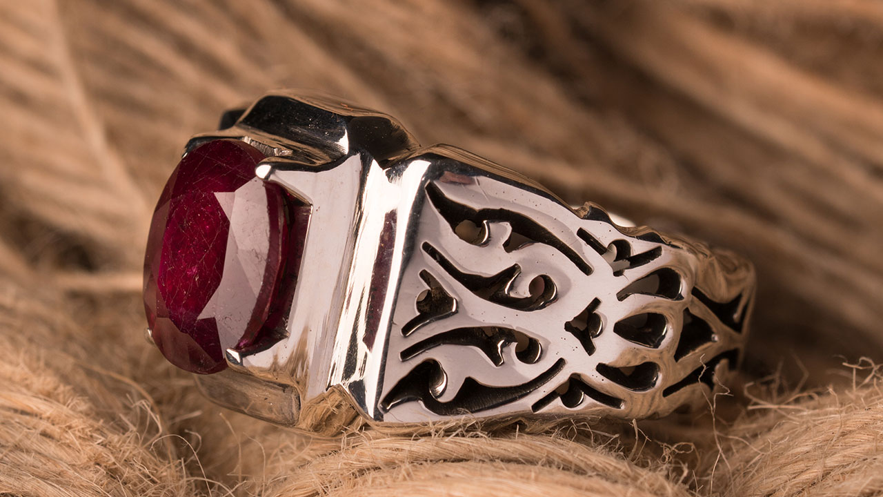 انواع یاقوت سرخ از نظر منشا تشکیل