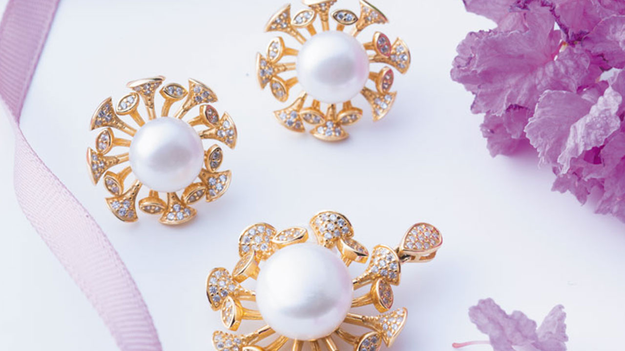 سنگ ماه تولد بهمن