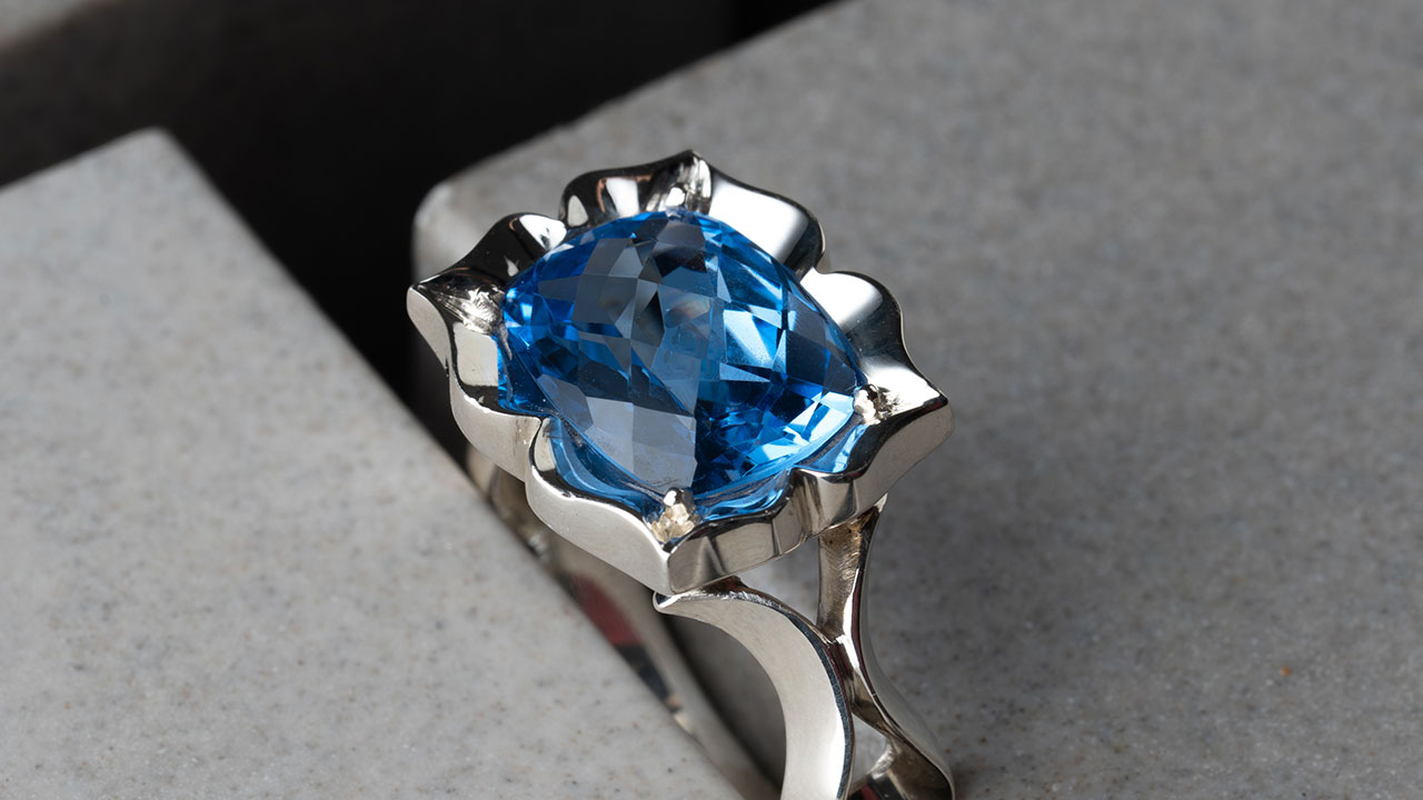 سنگ ماه آبان