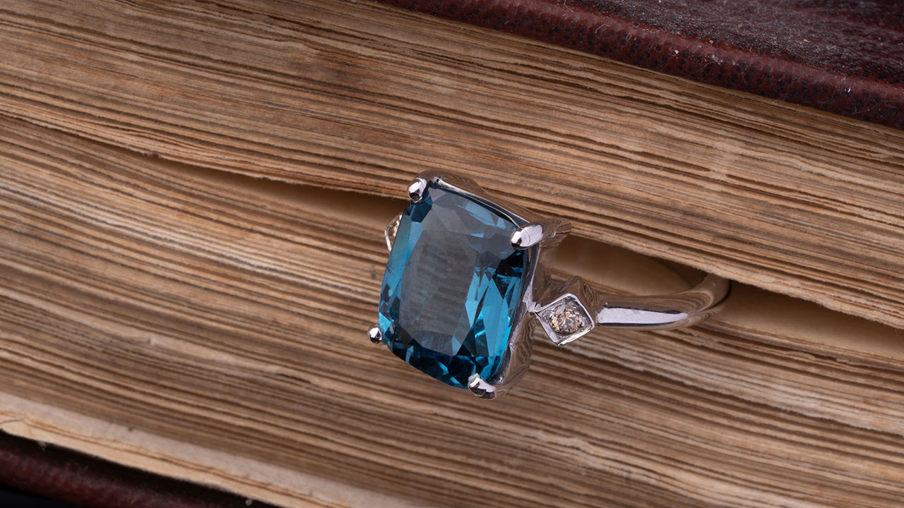 گران ترین انگشتر توپاز