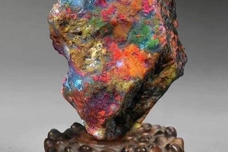 تکهای از سنگ عقیق خزهای رنگارنگ، اندونزی