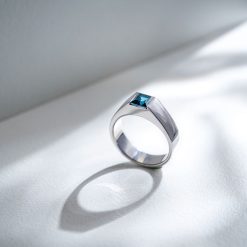 خاتم توباز رايكا